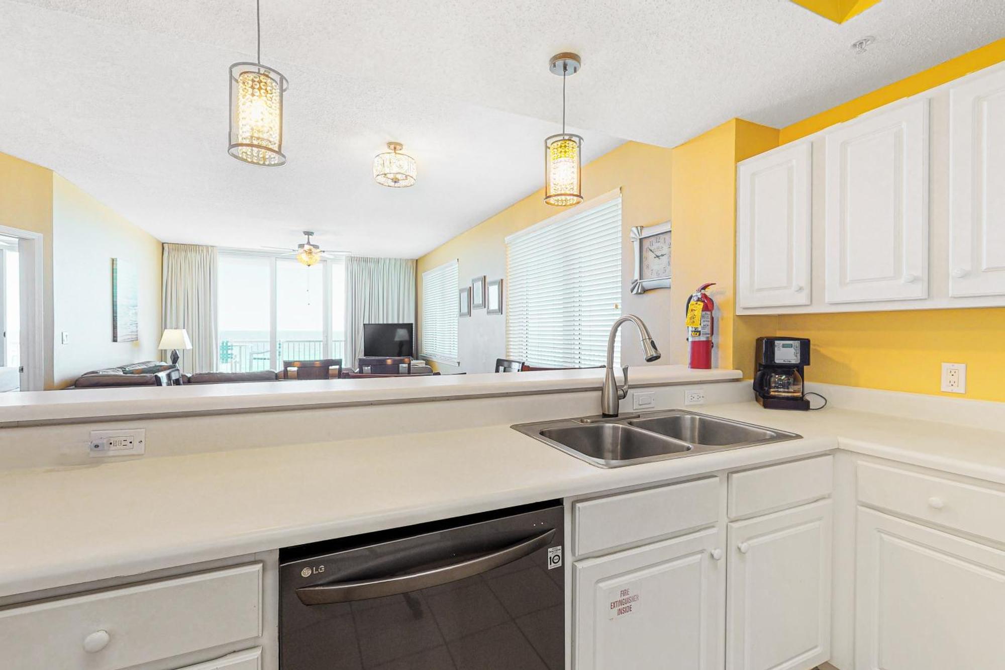 Summerwind Navarre Room photo